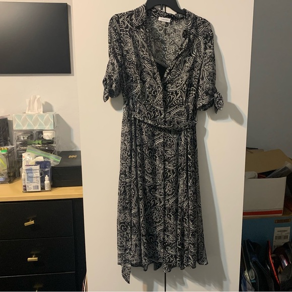 Calvin Klein Black and White Paisley Print Dress with Tie. Size 4 - Picture 1 of 13